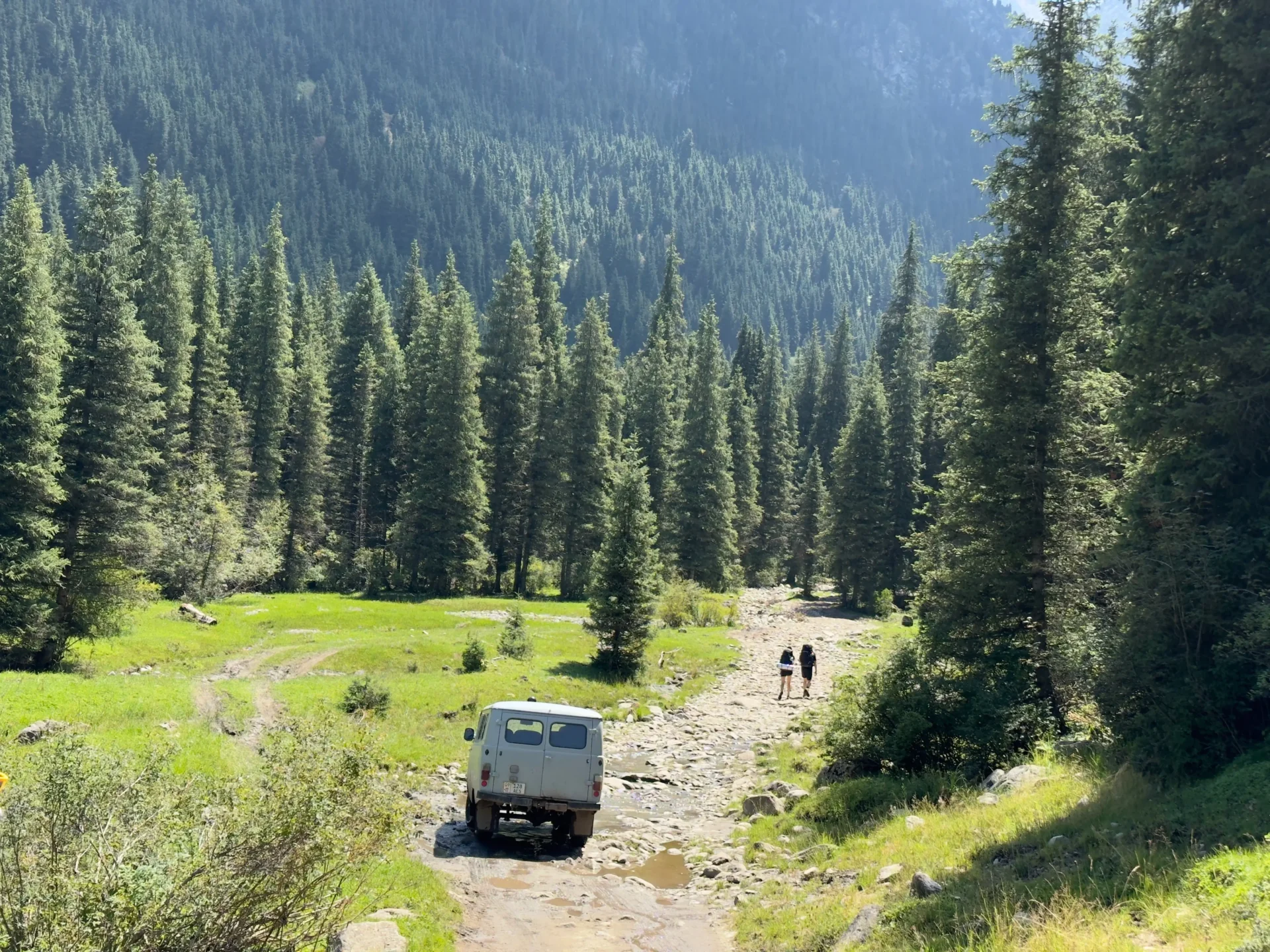 Travel guide to Karakol, including Ala-Kul lake trek, start of Ala Kul Lake trek near Karakol