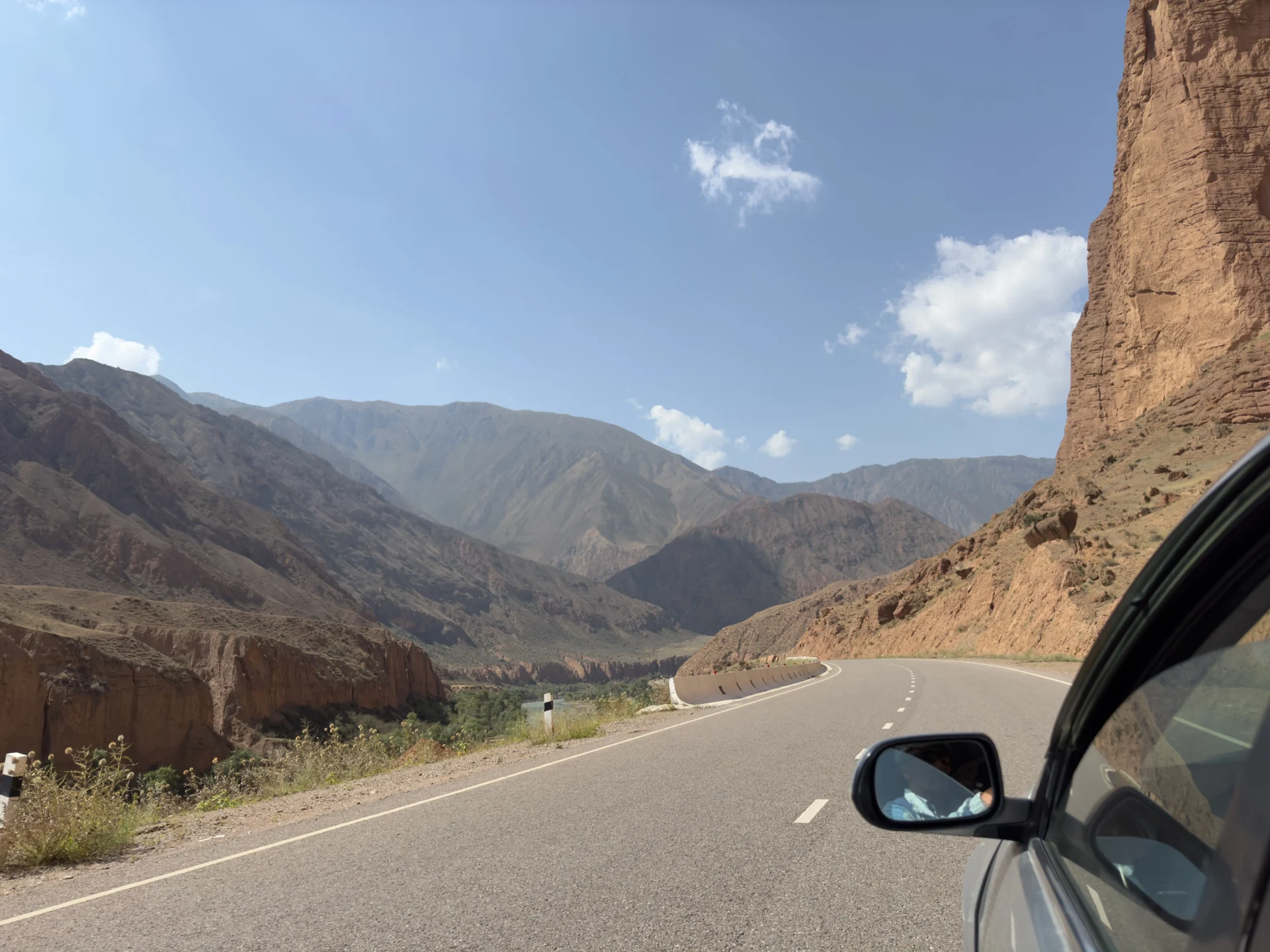 Kochkor to Kazarman "China Road" mountainscapes
