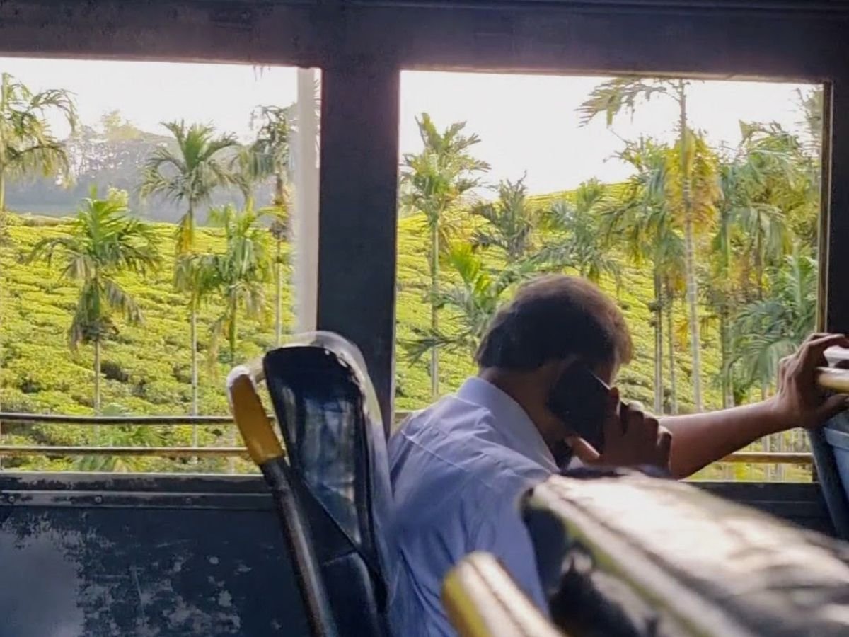 Outside window on KSRTC bus from Kottayam to Kumily